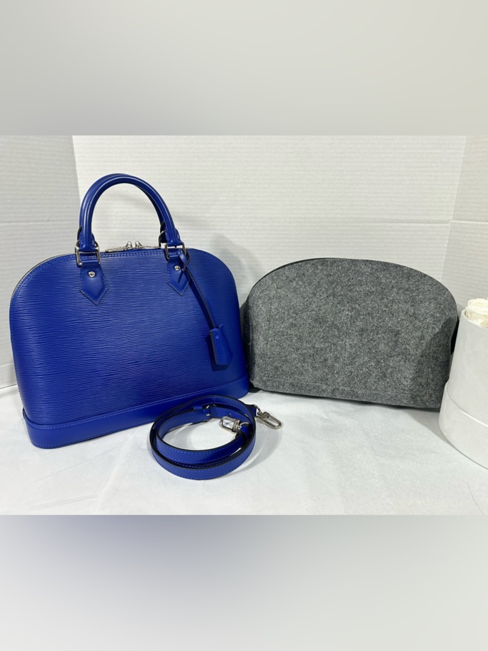 Louis Vuitton Epi Alma PM in Blueberry